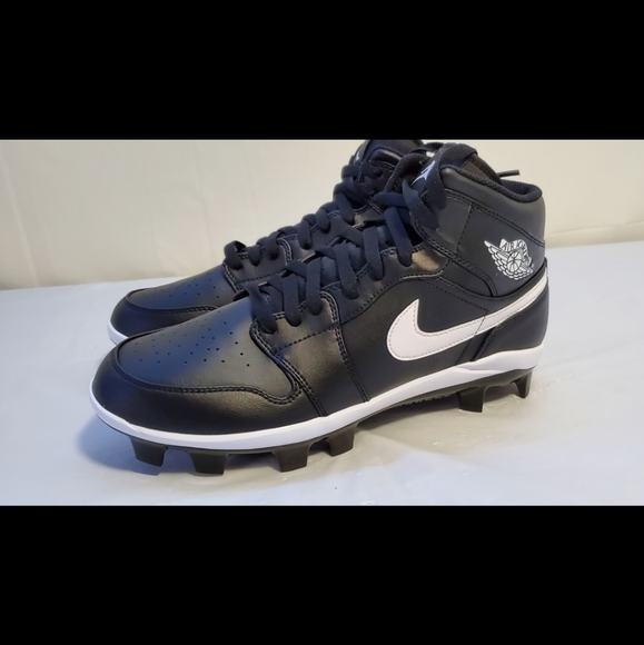 jordan retro 1 baseball cleats